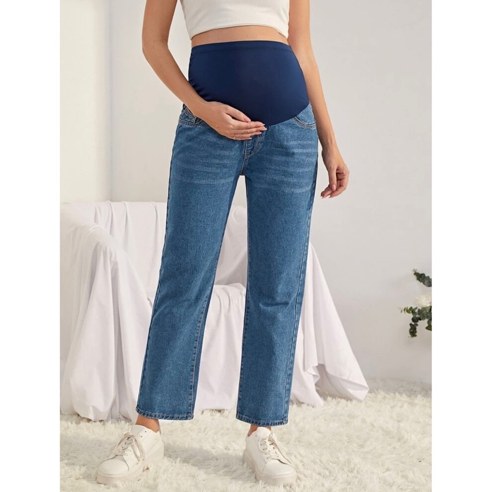 🌟Host Pick🌟Maternity Boyfriend Cropped Jeans